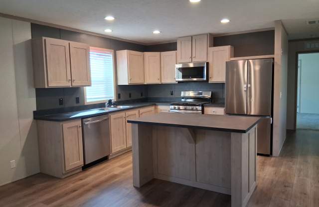 10340 Midland Road - 10340 Midland Road, Saginaw County, MI 48623
