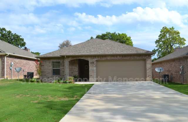 1009 W Rice St photos photos