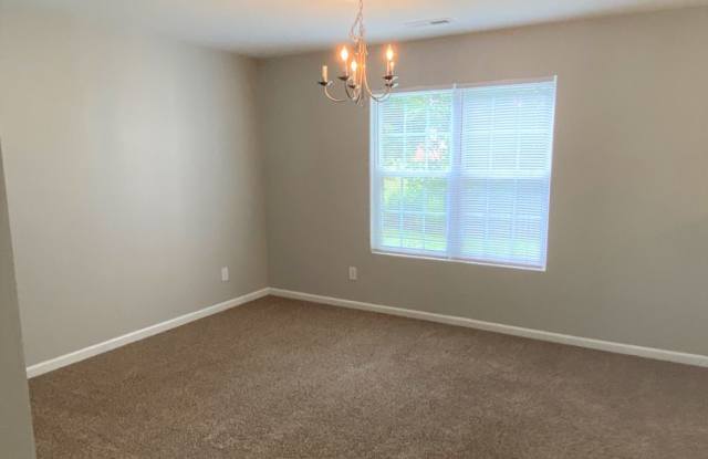 ~~~ Charming 4 Bedroom Home ~~~ Gallery 4