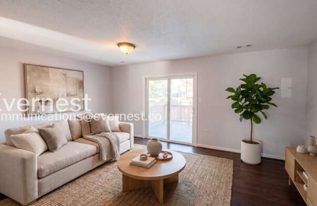 2864 Lester Lee Court Gallery 2