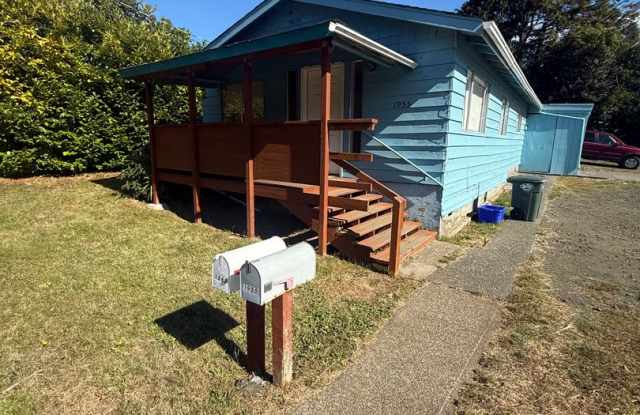 Spacious 3-Bedroom with Covered Storage in North Bend Gallery 2