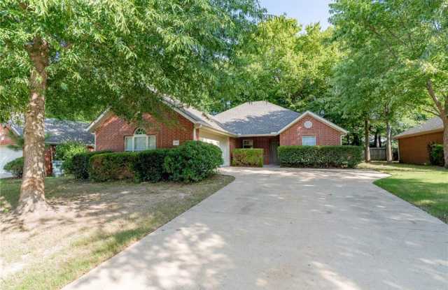 2430  W Cornerstone  PL - 2430 West Cornerstone Place, Fayetteville, AR 72703
