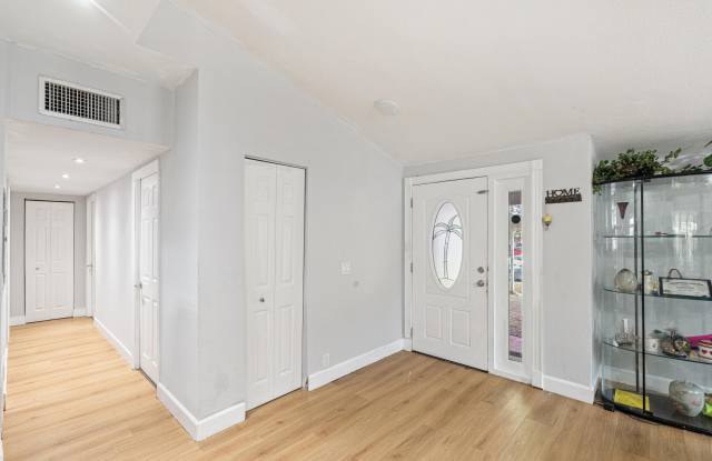 3872 MACKINAC Road Gallery 2