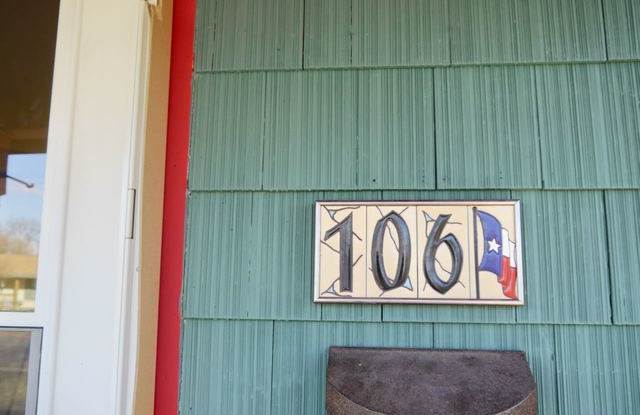 106 Carmen Pl Gallery 3