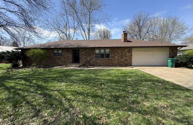 1003 Sunset Dr photos photos