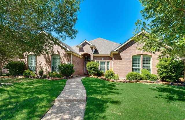 5827 Lone Rock Road Gallery 2