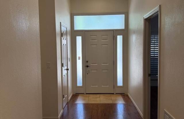 665 Oak Hollow Dr Gallery 3