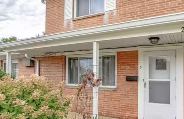 2487 Warren Pkwy photos photos