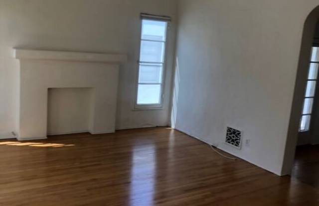 1226 Smithwood Dr Gallery 4