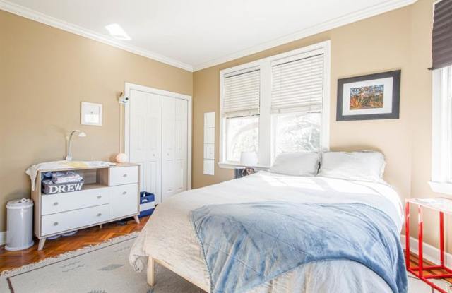 878 BRIARCLIFF Road NE Gallery 2