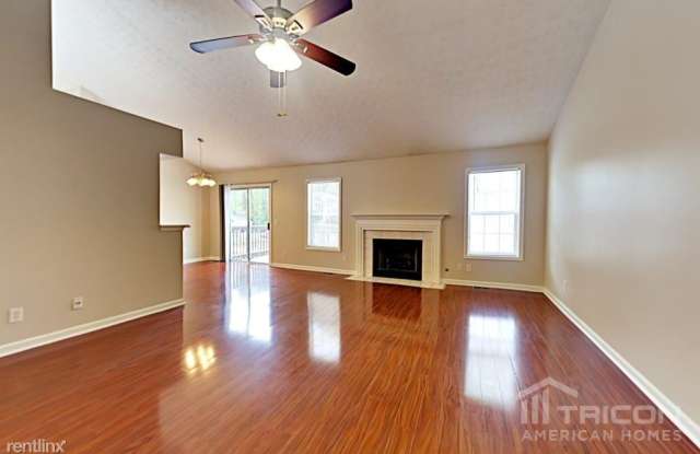 4627 Unicorn Point Gallery 4
