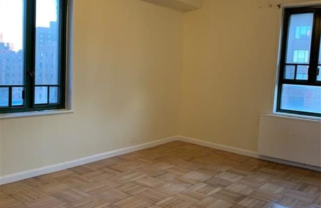 1563 Metropolitan Ave - 1563 Metropolitan Avenue, Bronx, NY 10462