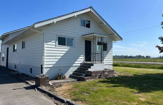 Fully Remodeled Five Bedroom House for Rent! photos photos