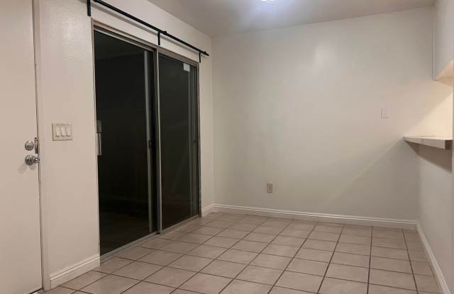 3 Bed, 2 Bath Apartment Near the Beach! - 18951 Valley Circle, Huntington Beach, CA 92646