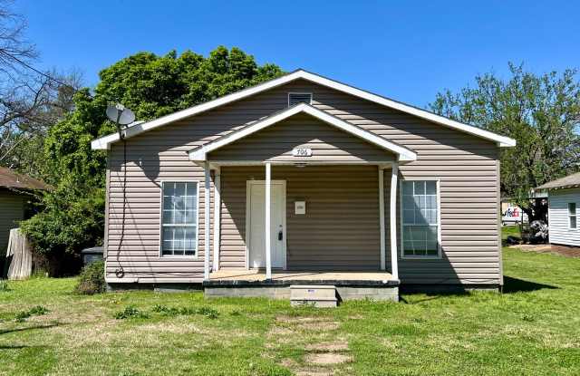 3 Bedroom 1 1/2 Bath – For Rent! photos photos