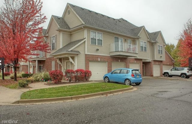 8580 Heywood Cir - 8580 Heywood Circle, Sterling Heights, MI 48312