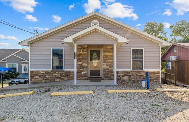 29828 Oak Knoll Road - 29828 Oak Knoll Road, Morgan County, MO 65072
