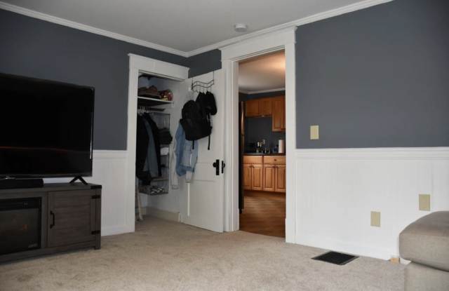 6868 Beechmont Ave photos photos