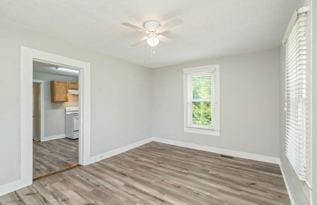 4100 Garnet Drive photos photos