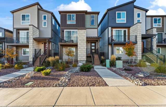 Modern 3 Bed, 3.5 Bath Open-Concept Home with Open Floor Plan Concept photos photos