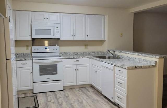 <b>Great 2 bedroom 1.5 bath Townhome<br><br> photos photos <b>Great 2 bedroom 1.5 bath Townhome<br><br> photos photos