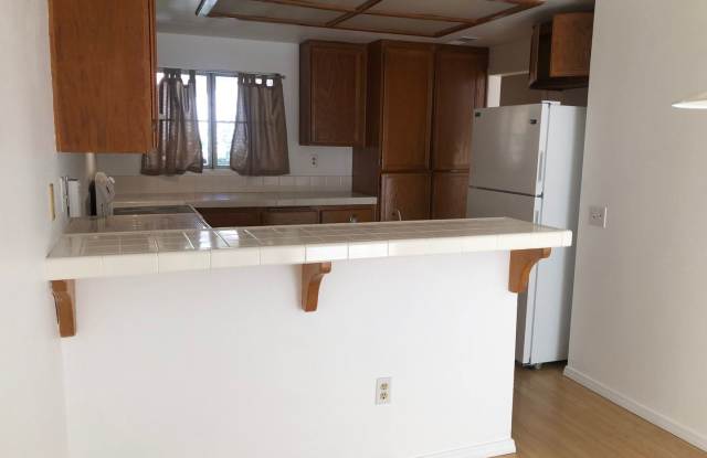 2133 Northshore  Unit B Gallery 3