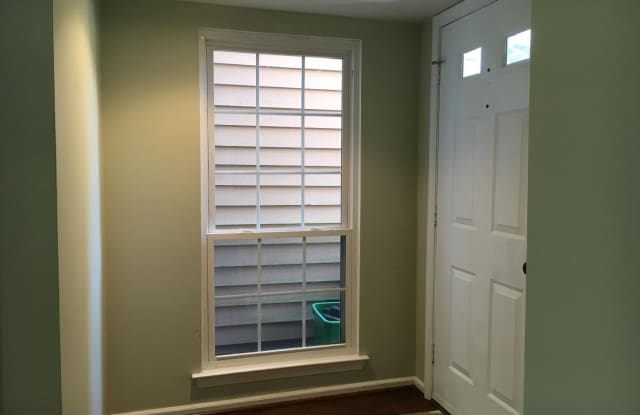 253 RUMFORD COURT Gallery 3