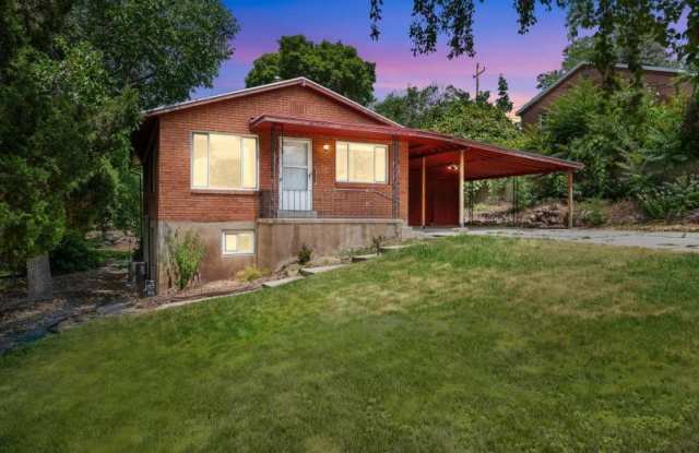 1736 21st St. photos photos