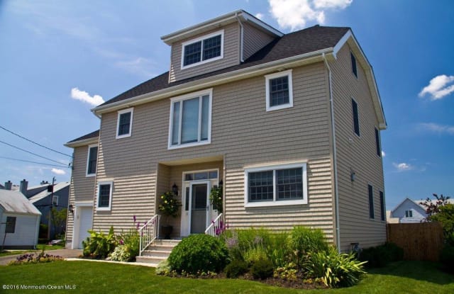 11 Garden Way - 11 Garden Way, Sea Bright, NJ 07760