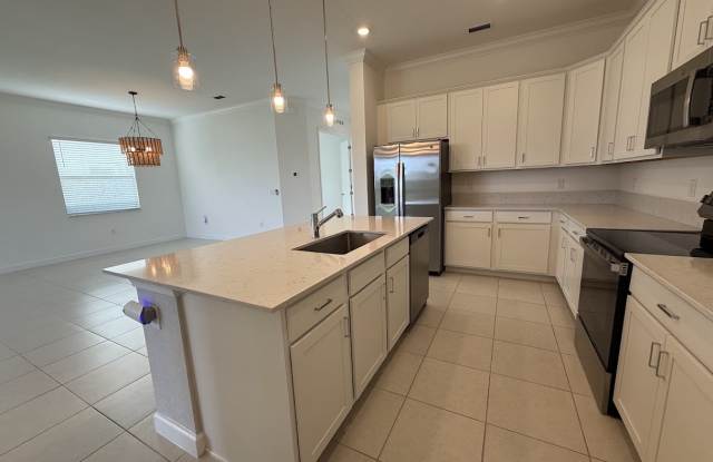 1217 Southeast Crosswood Way Gallery 4