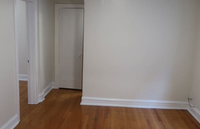 4509 North Keeler Avenue photos photos