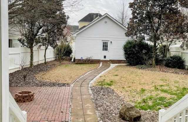 126 Gresham Lane Gallery 3