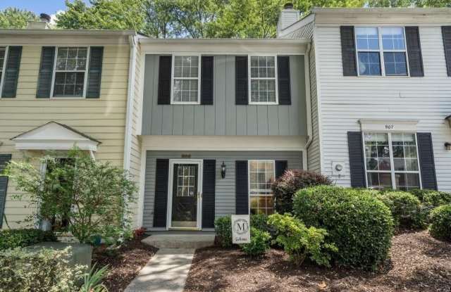 906 Wedgewood Way photos photos