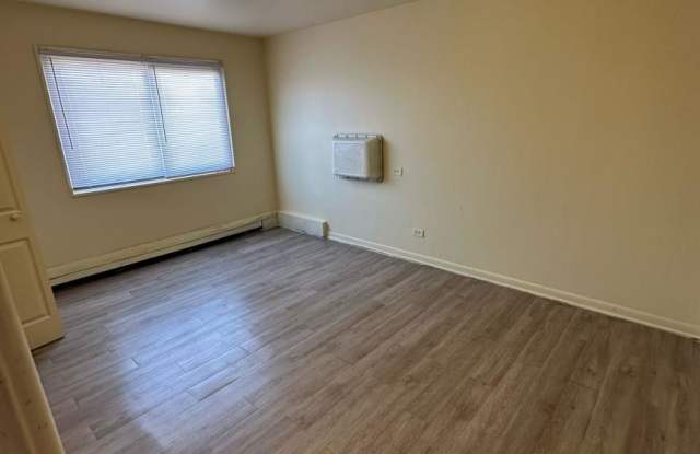 6112 South King Dr. photos photos