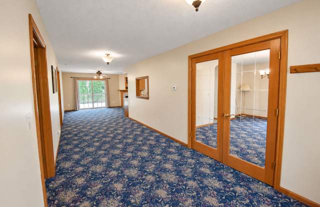 Rare Viking Hills Rental Opportunity - One Level Living! Gallery 3