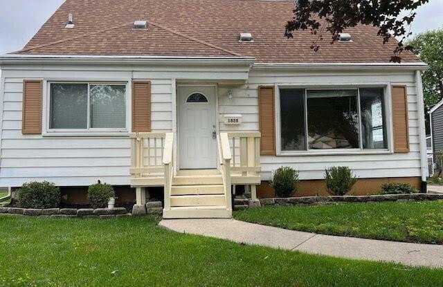 1828 Thomas Avenue - 1828 Thomas Avenue, Berkley, MI 48072