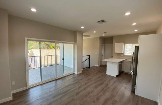 NEW (2023) 4BD/2BA!! Back gate exits right onto Montezuma Rd, Quick walk to campus!! (Lease out, pending signatures. Check back in a few days!) Gallery 2