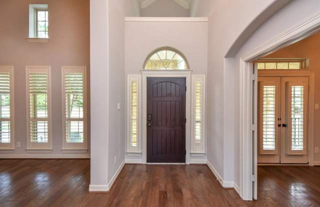 47 W Beckonvale Circle Gallery 4