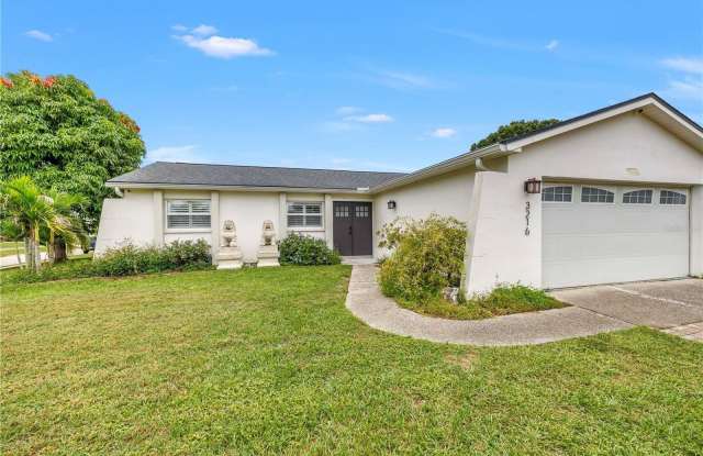3216 PINE HAVEN Drive Gallery 1