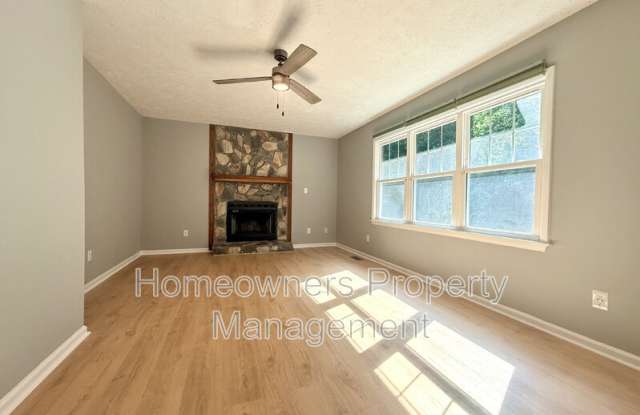 6439 Applewhite Rd Gallery 2