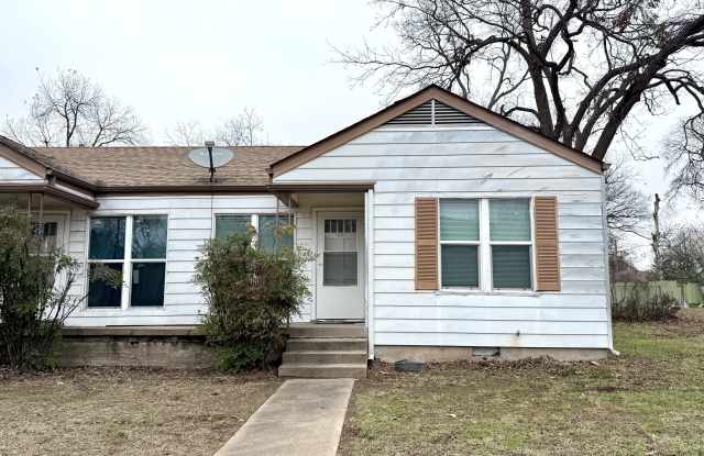 33 8th Avenue Northwest - 33 8th Avenue Northwest, Ardmore, OK 73401