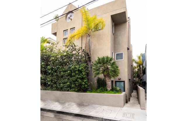 1305 Cypress Avenue - 1305 Cypress Avenue, Hermosa Beach, CA 90254