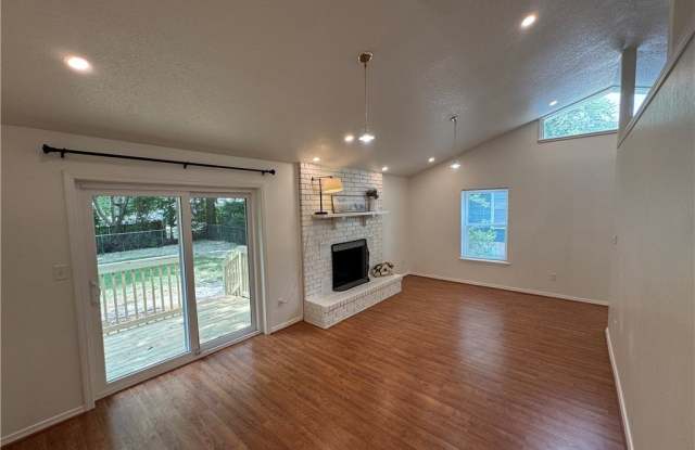1841 N Seminole Court Gallery 3
