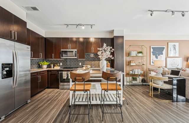 The Heights at Goose Creek Village Gallery 3