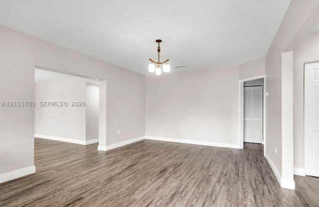 3950 NW 2nd Terrace Gallery 4