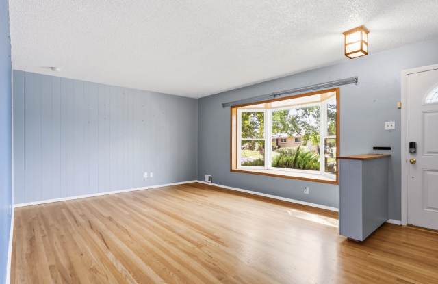 3705 West Eastman Avenue Gallery 2
