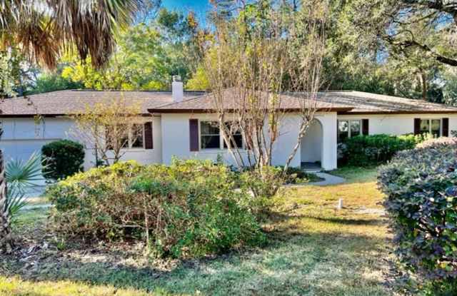 Buckingham East- Gorgeous 4 bed 2 bath with Garage photos photos