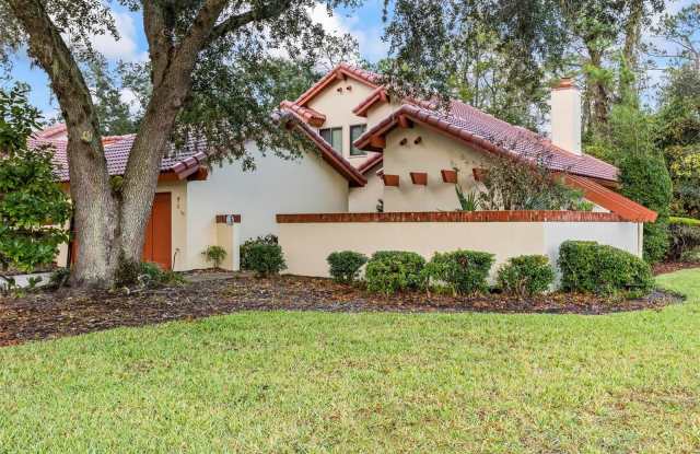 71 VILLAGE CIRCLE photos photos