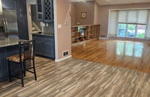 1 Newport Dr photos photos