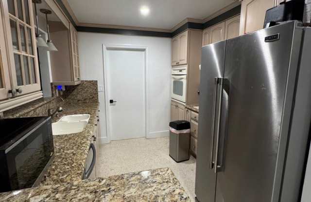 731 SE 5th Avenue, Pompano Beach - 731 Southeast 5th Avenue, Pompano Beach, FL 33060
